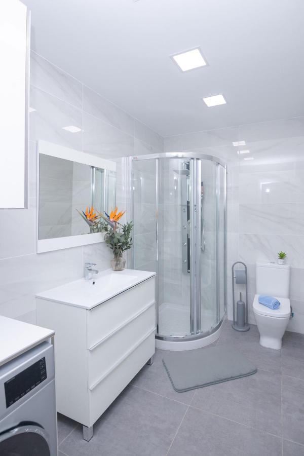 Apartment Holiday 2 Beachfront Corralejo By Holidays Home ภายนอก รูปภาพ