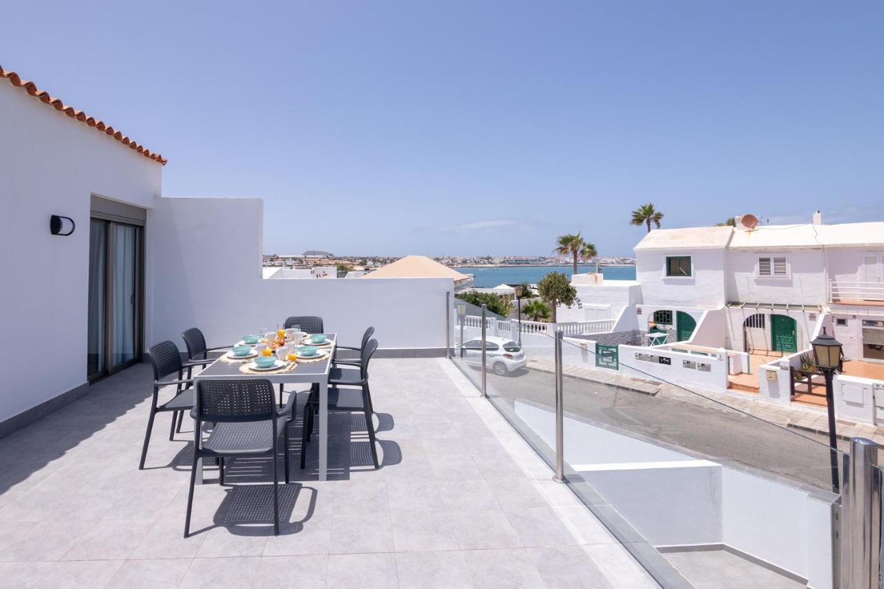 Apartment Holiday 2 Beachfront Corralejo By Holidays Home ภายนอก รูปภาพ